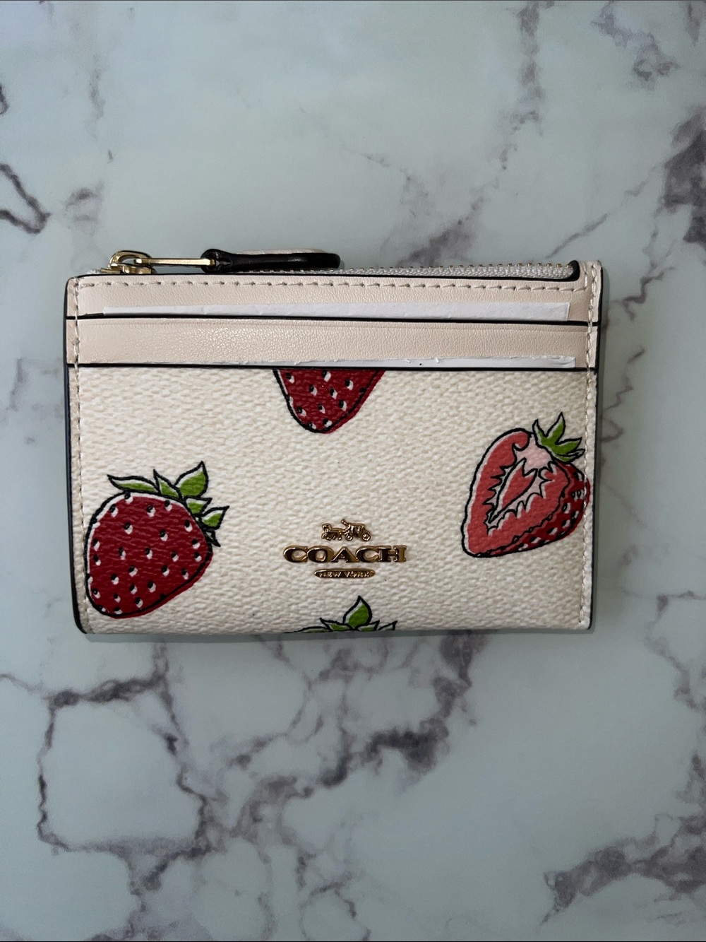 COACH Cream Strawberry Print Card Case with Gold Logo - Picture 3 of 3